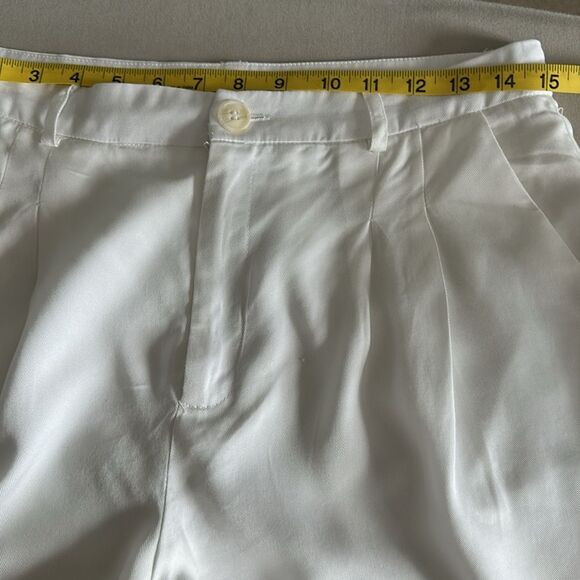 12th Tribe White Pleated High Waist Shorts Size L (Runs Smaller) - Picture 6 of 9